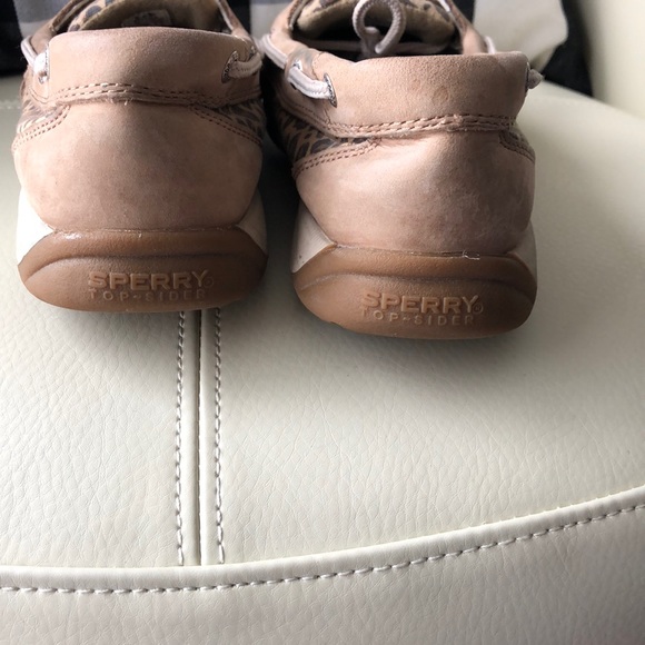 Great Sperry boat shoes with cheetah print! - Picture 4 of 6